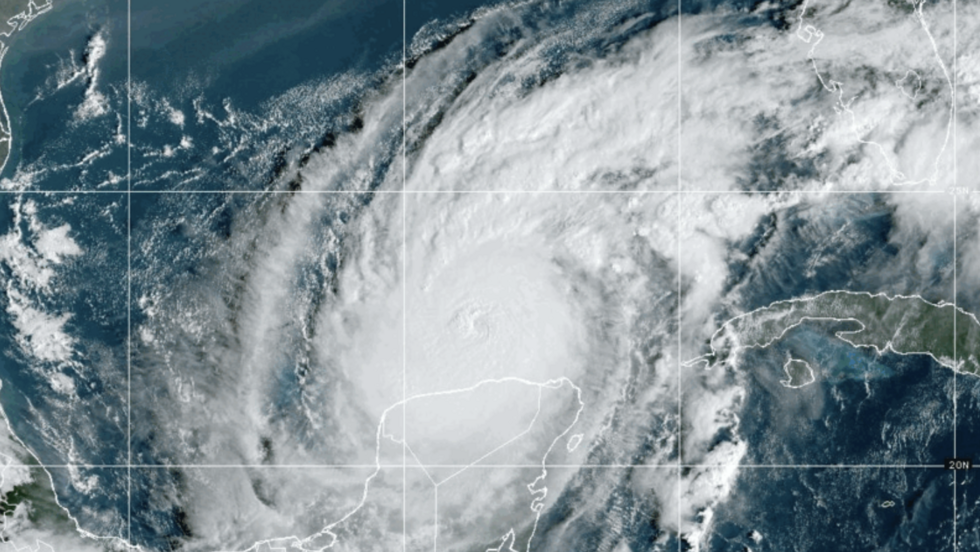 Huracán Milton amenaza la costa oeste de Florida con devastación histórica