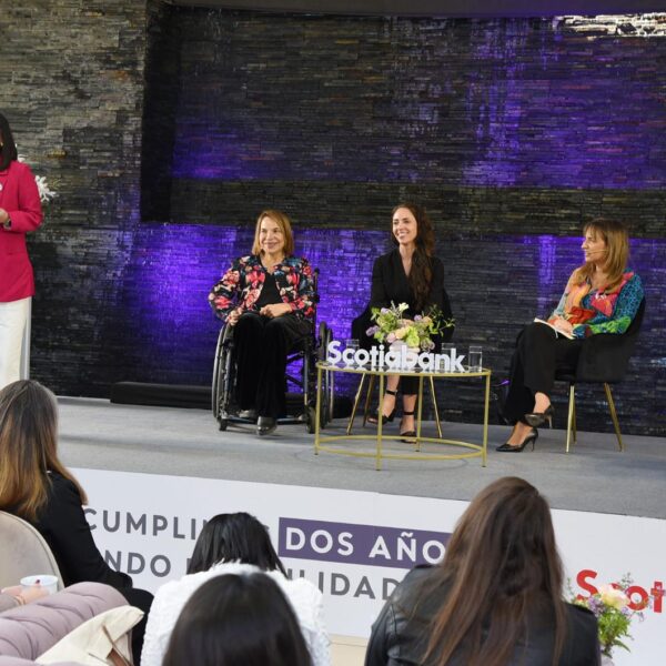 Programa Iniciativa Mujeres Scotiabank ha apoyado más de 3 mil mujeres en Chile desde 2022