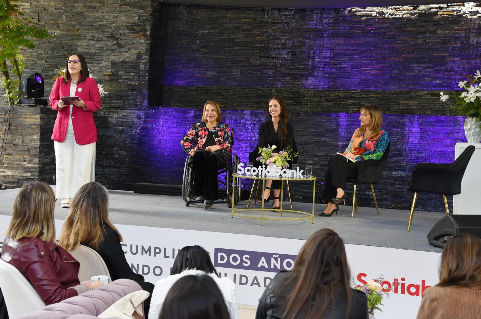 Programa Iniciativa Mujeres Scotiabank ha apoyado más de 3 mil mujeres en Chile desde 2022