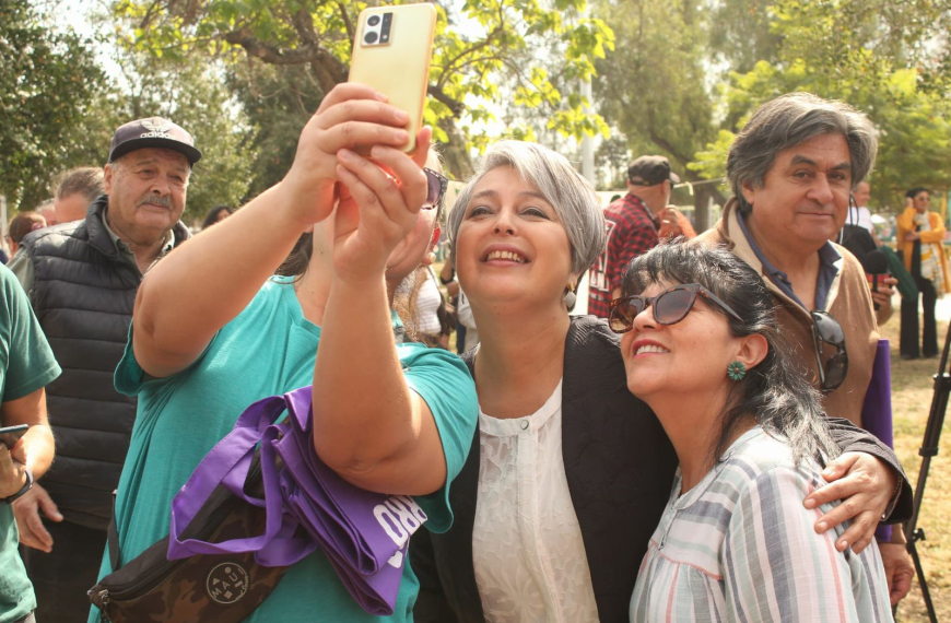 Jeannette Jara Participa en Diálogo sobre Derechos Sociales