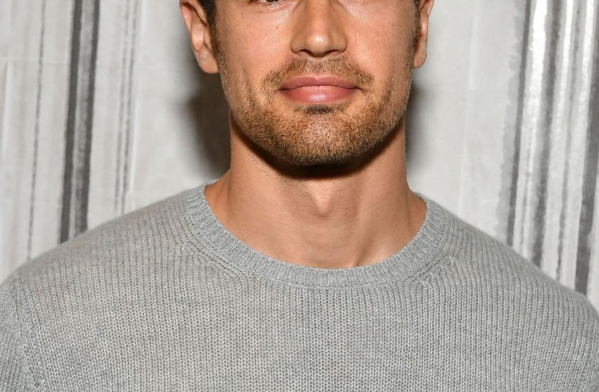 Theo James reemplaza a Adrien Brody en ‘The Bookie & the Bruiser’