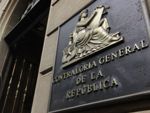 Irregularidades Municipales en Auditoría de Contraloría 2024