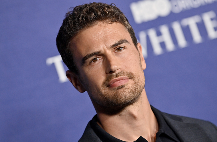 Theo James en The Bookie & the Bruiser: Nuevo Protagonista