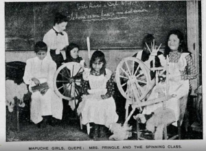 Educación Misionera y Racismo Afectivo en Niñas Mapuche