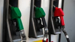 Precios de bencinas: Aumentos significativos en septiembre