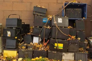 Reciclaje de baterías y plásticos en Chile: retos clave