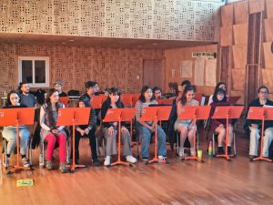 Música y Arte en Mosaico en la Costa: Cultura que Enlaza Corral y Los Molinos