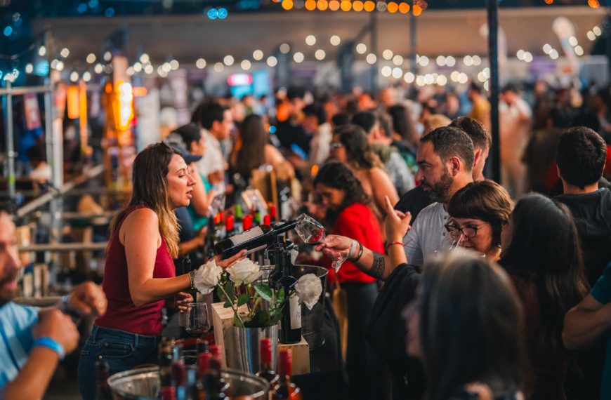 ExpoVino Valparaíso: Un Festival de Sabores y Música Único