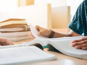 Certamen literario Valparaíso: Fomenta la escritura entre jóvenes