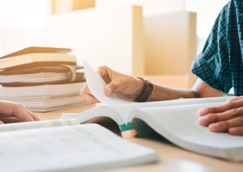 Certamen literario Valparaíso: Fomenta la escritura entre jóvenes